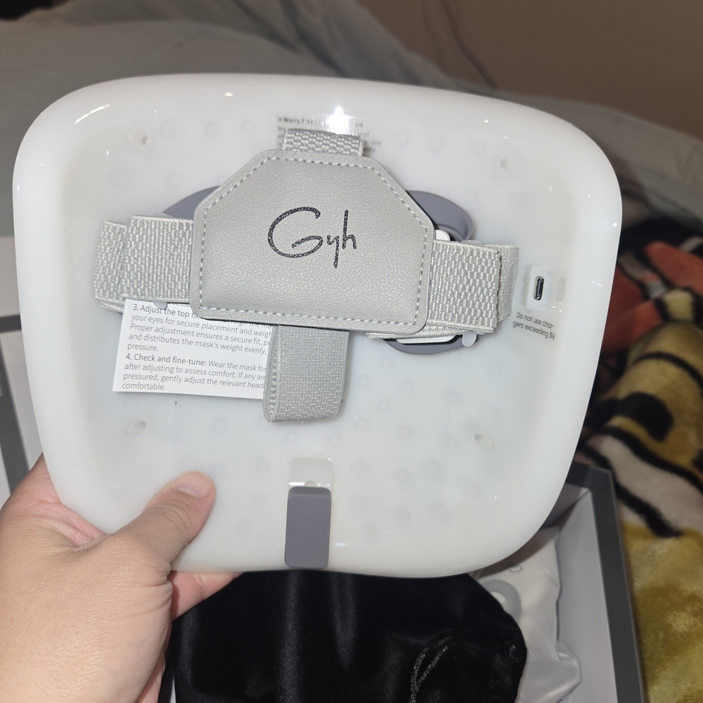 White Recovery LED Mask - Picture 6 of 7